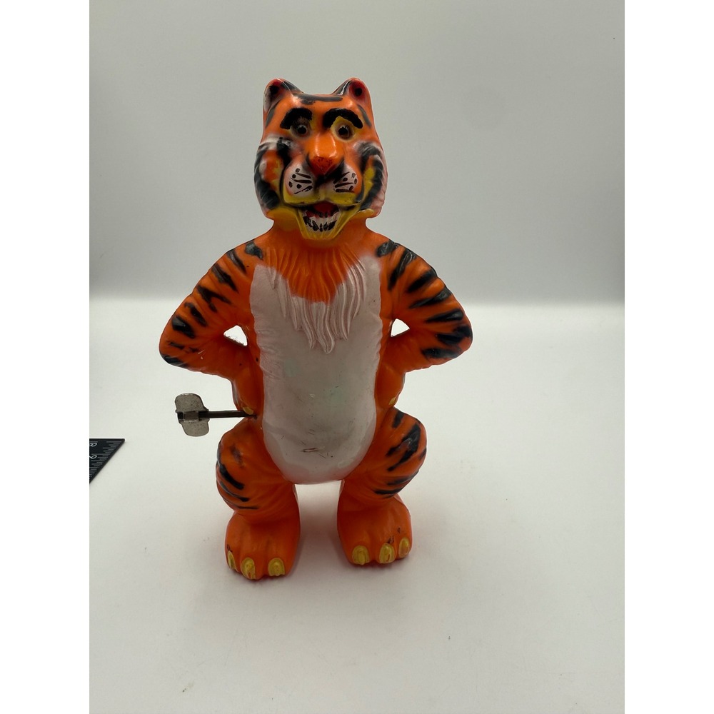 Vintage 1965 Louis Marx & Co Wind Up Tiger Toy Orange Black Striped Hong Kong